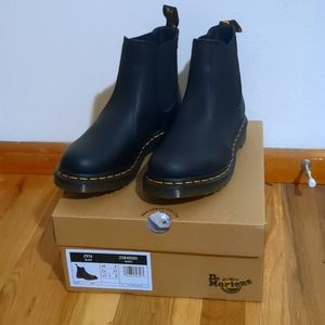 New with Box Doc Martens 2976 Nappa Women's Chelsea Boots, Black Size 8